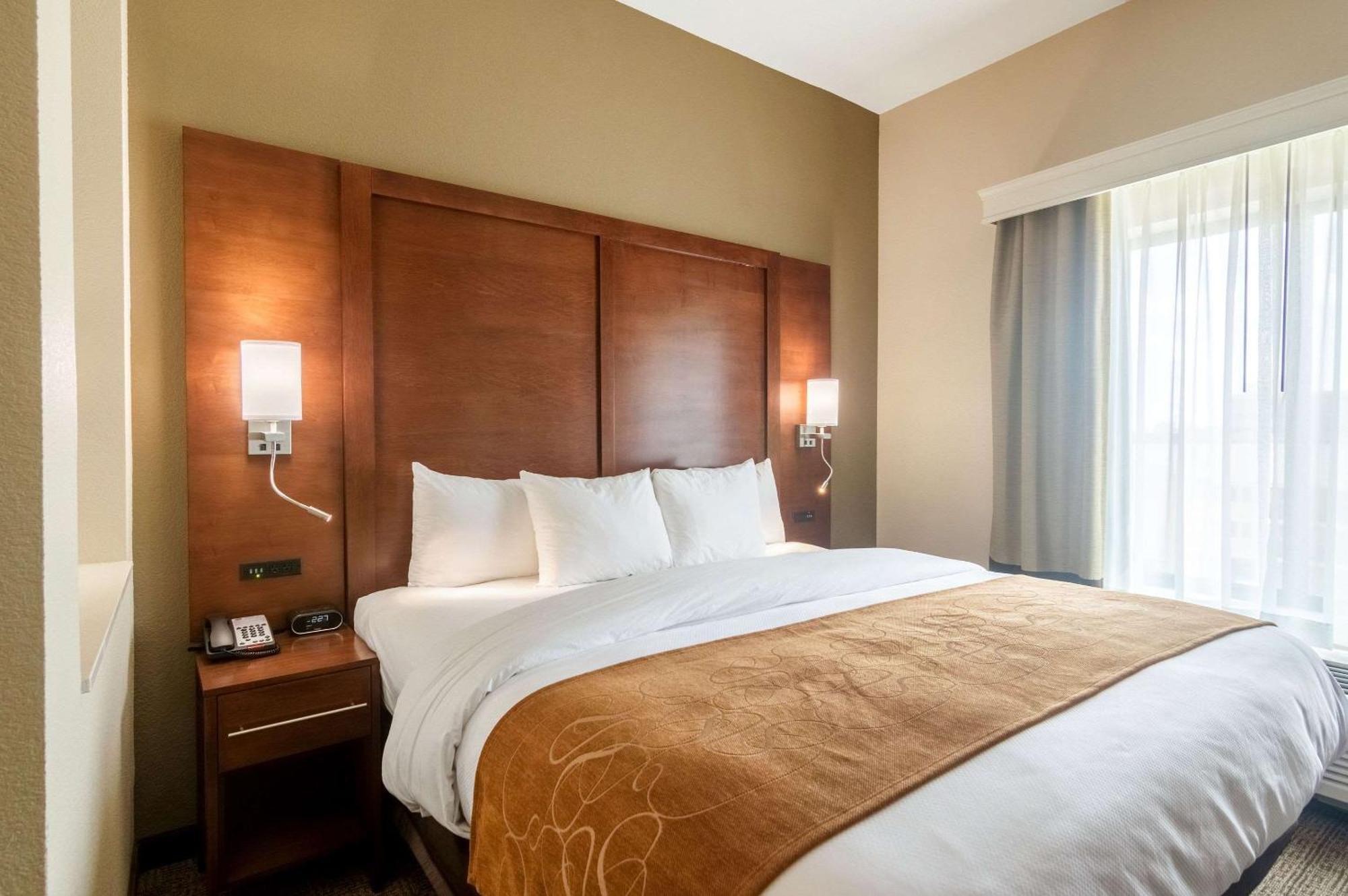 Comfort Meridian And I-40 Hotel Oklahoma City